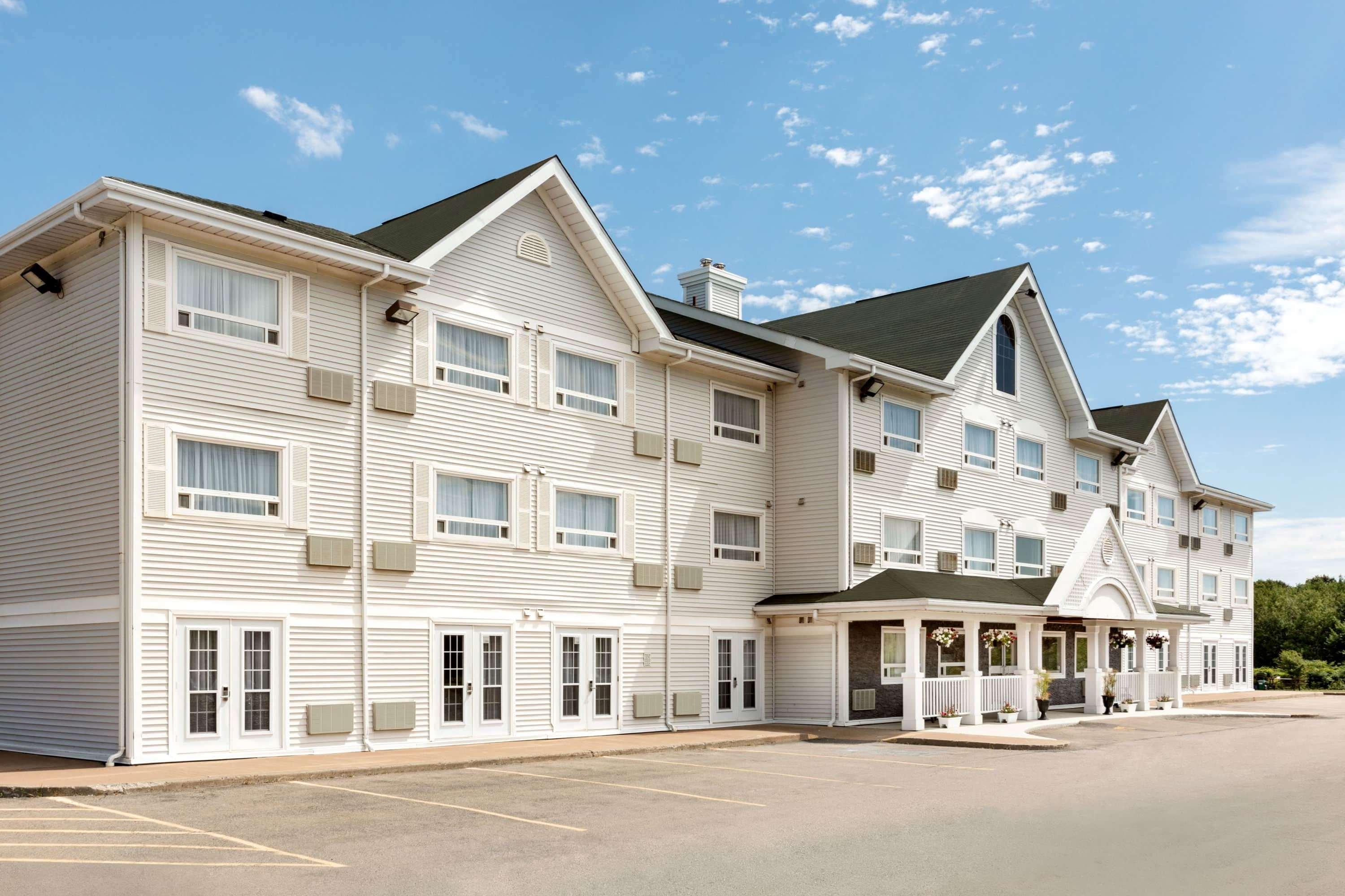 Travelodge Suites By Wyndham New Glasgow Exterior foto